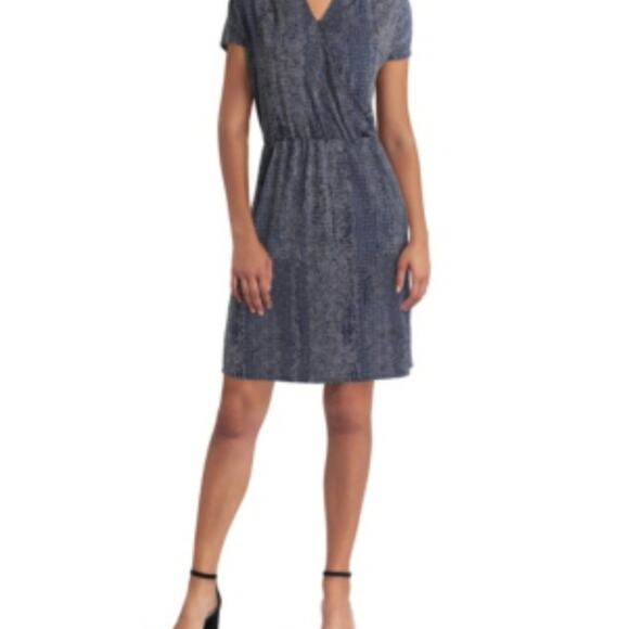NWT H by Halston blue surplice short sleeve dress in abstract python sz small - Picture 3 of 10